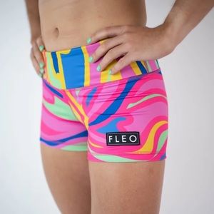 Fleo taffy shorts size medium